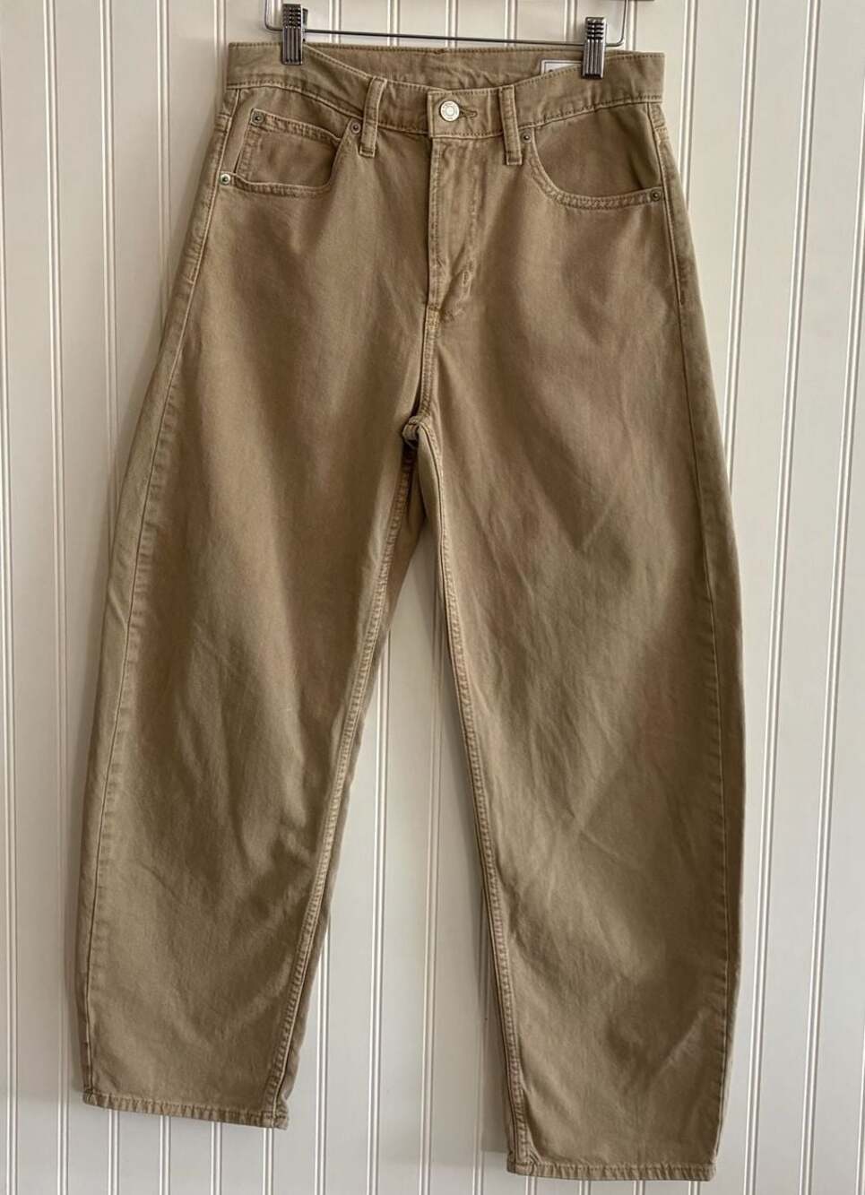 Raquel Barrel Khaki Denim Size 4/27 by GAP
